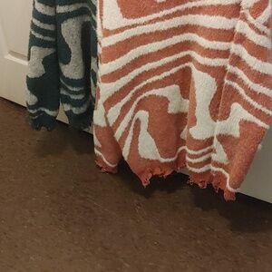 BUNDLE Abstract Sweater -  Both Sweaters For the price Of One!Bundle